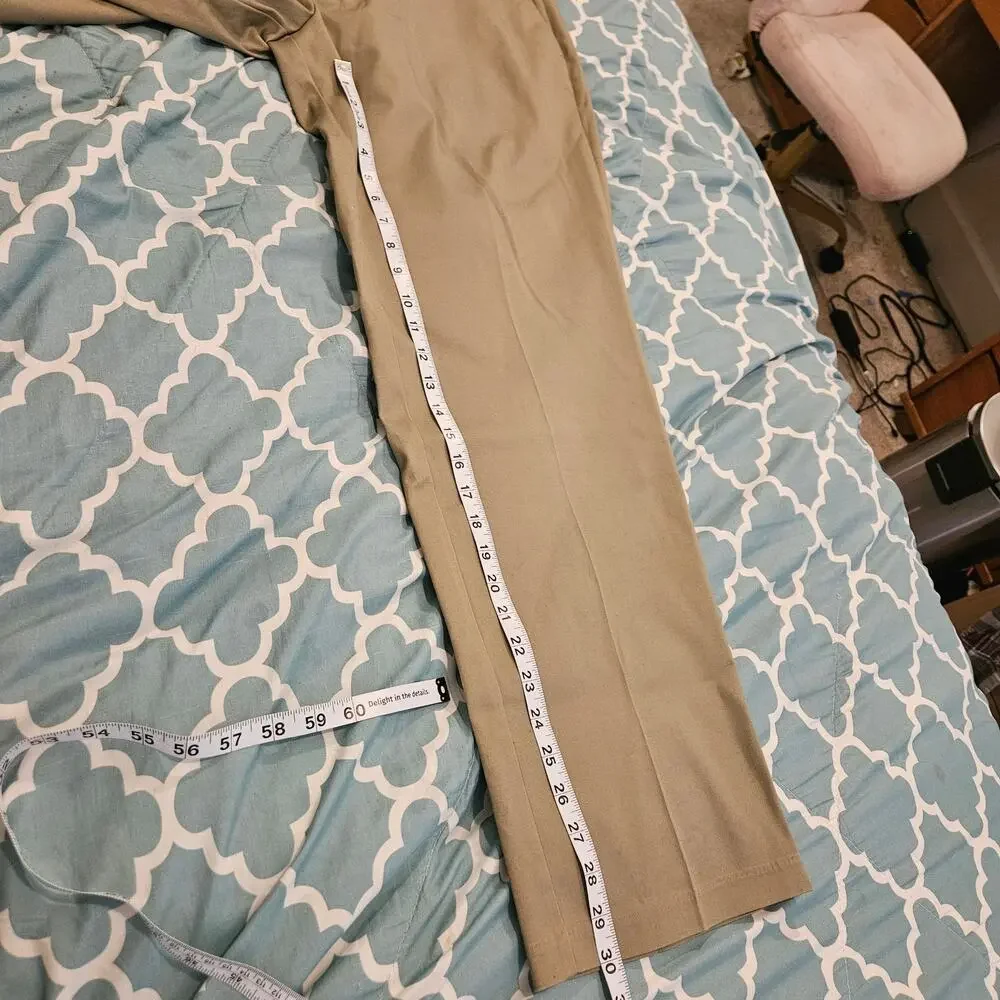 Haggar Iron Free Premium Khaki Pants Men’s 40x32 Classic Fit Beige Dress Pants